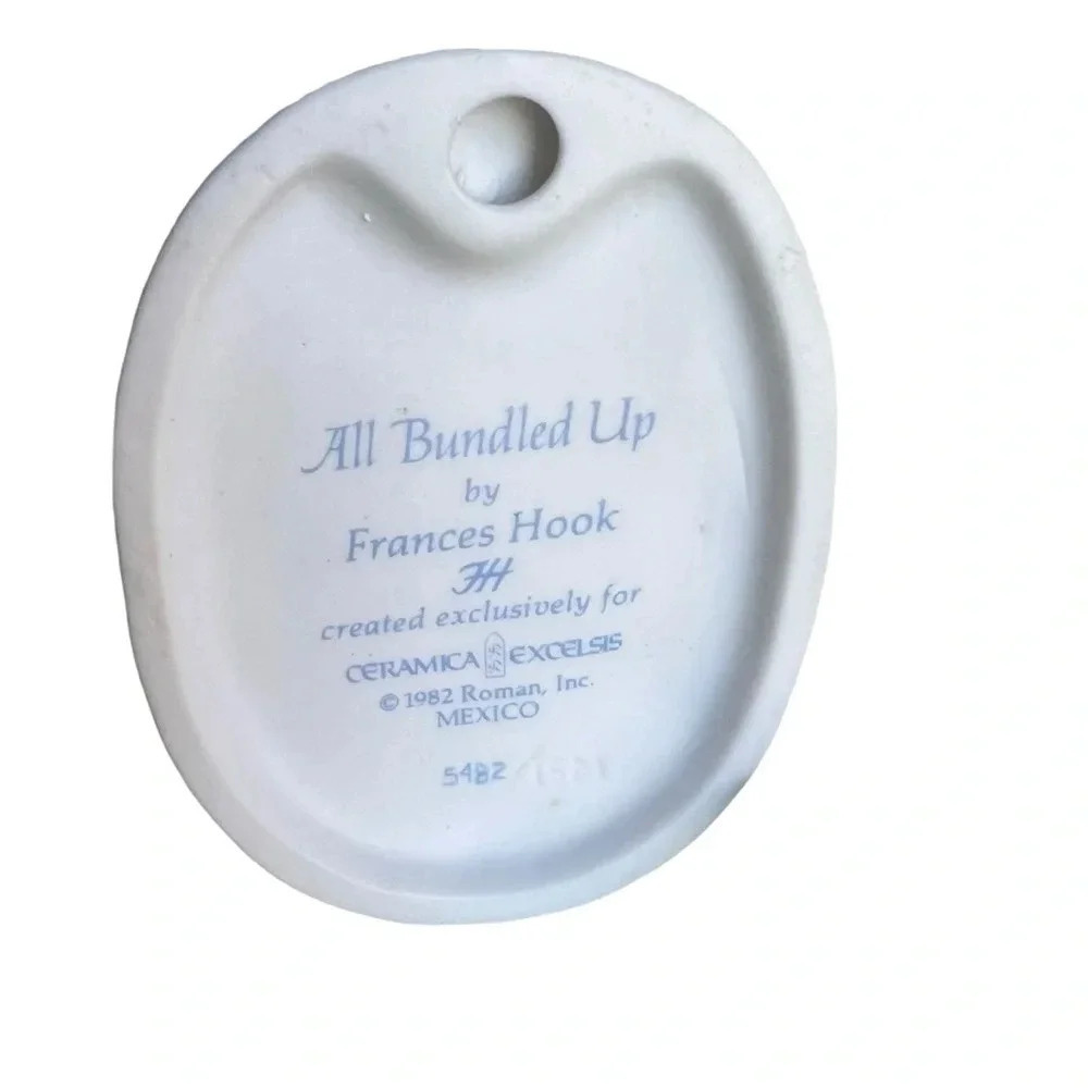 Frances Hook "All Bundled Up" signed by Barbara Hook Figurine dated 1982 - Picture 12 of 14